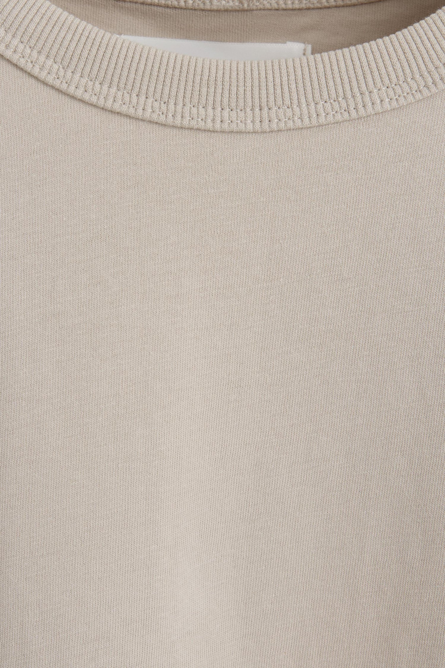 4-pack of plain T-shirts