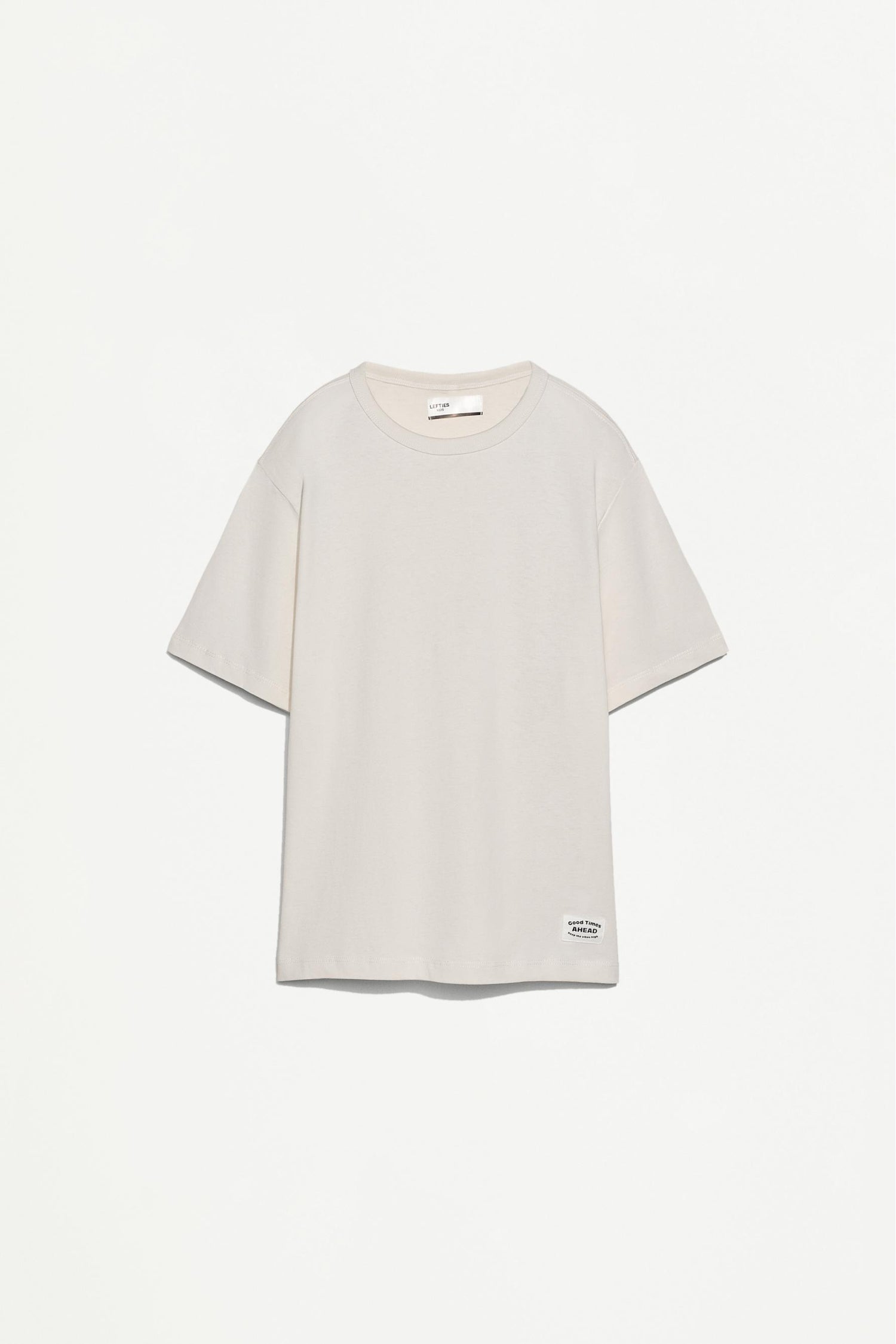 4-pack of plain T-shirts