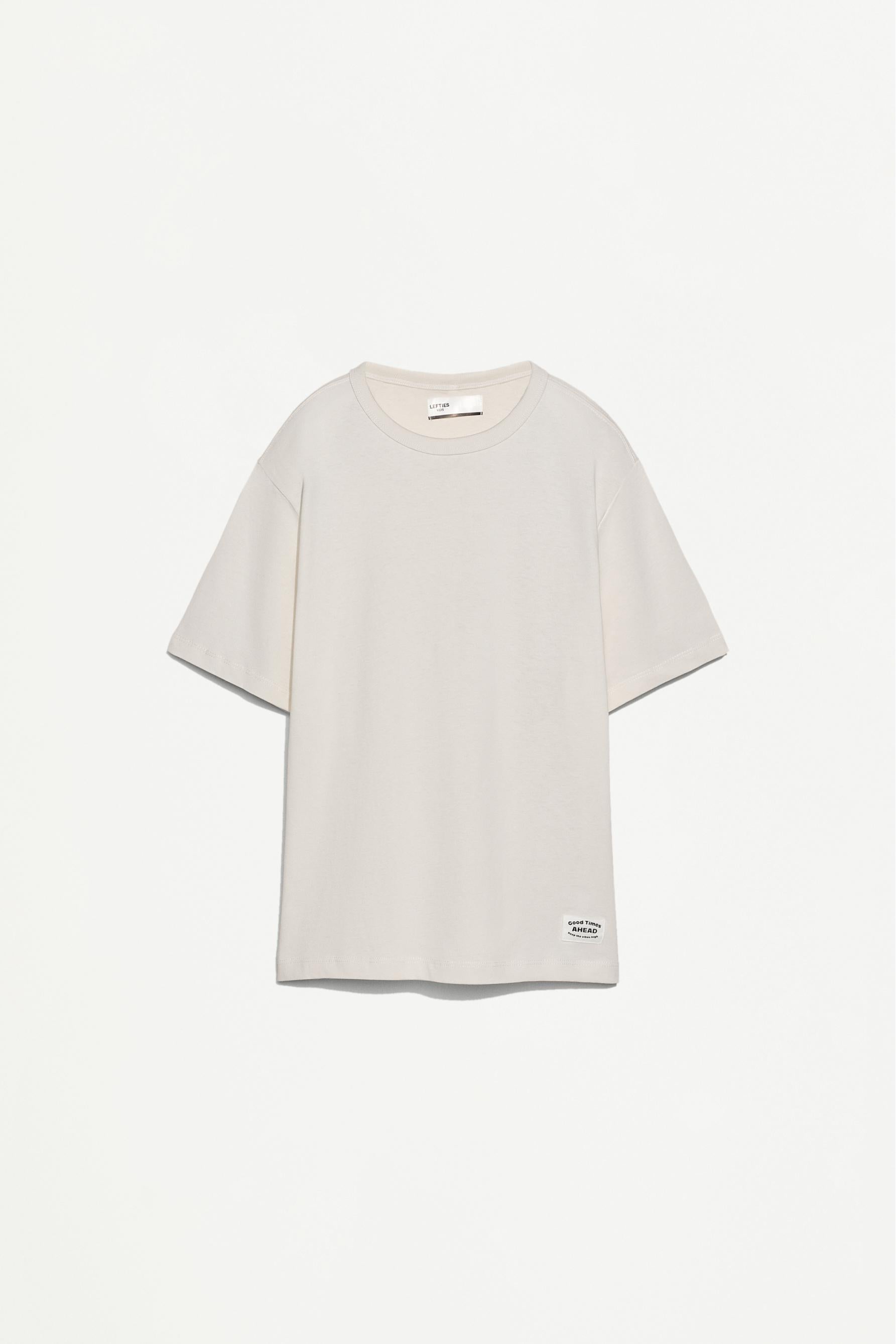 4-pack of plain T-shirts