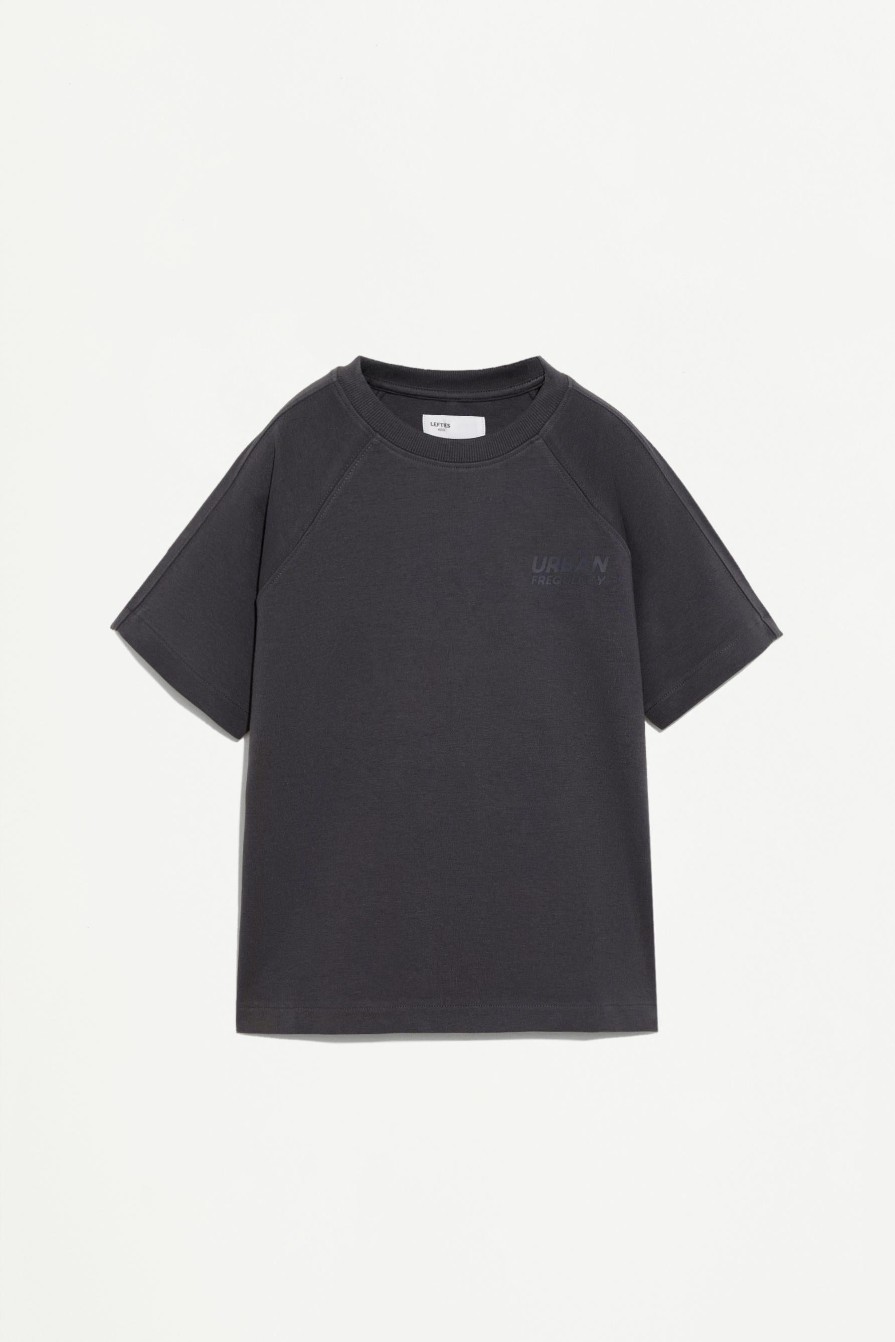 Interlock T-shirt with rubberised slogan. - LEAD / 11-12 years