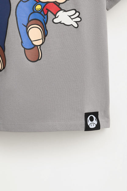 Super Mario Bros Nintendo® T-shirt with a maxi print on the back