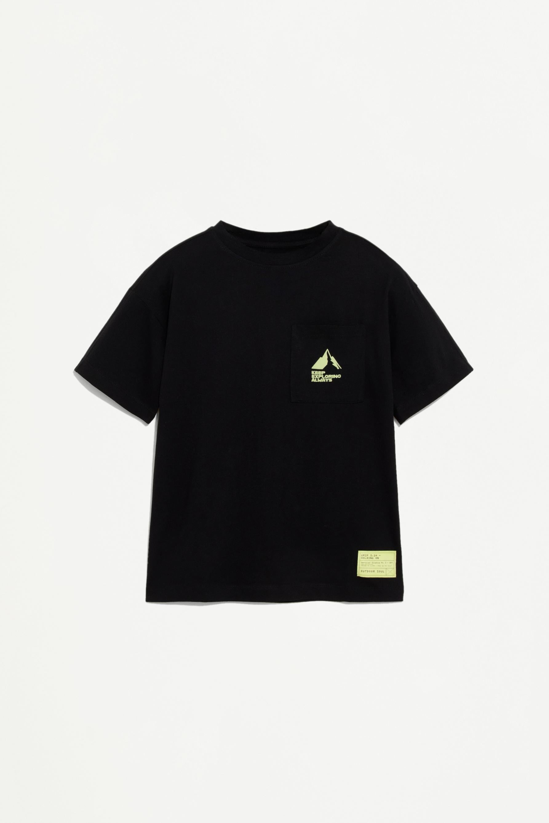 T-shirt with a maxi print on the back - BLACK / 11-12 years