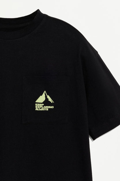 T-shirt with a maxi print on the back