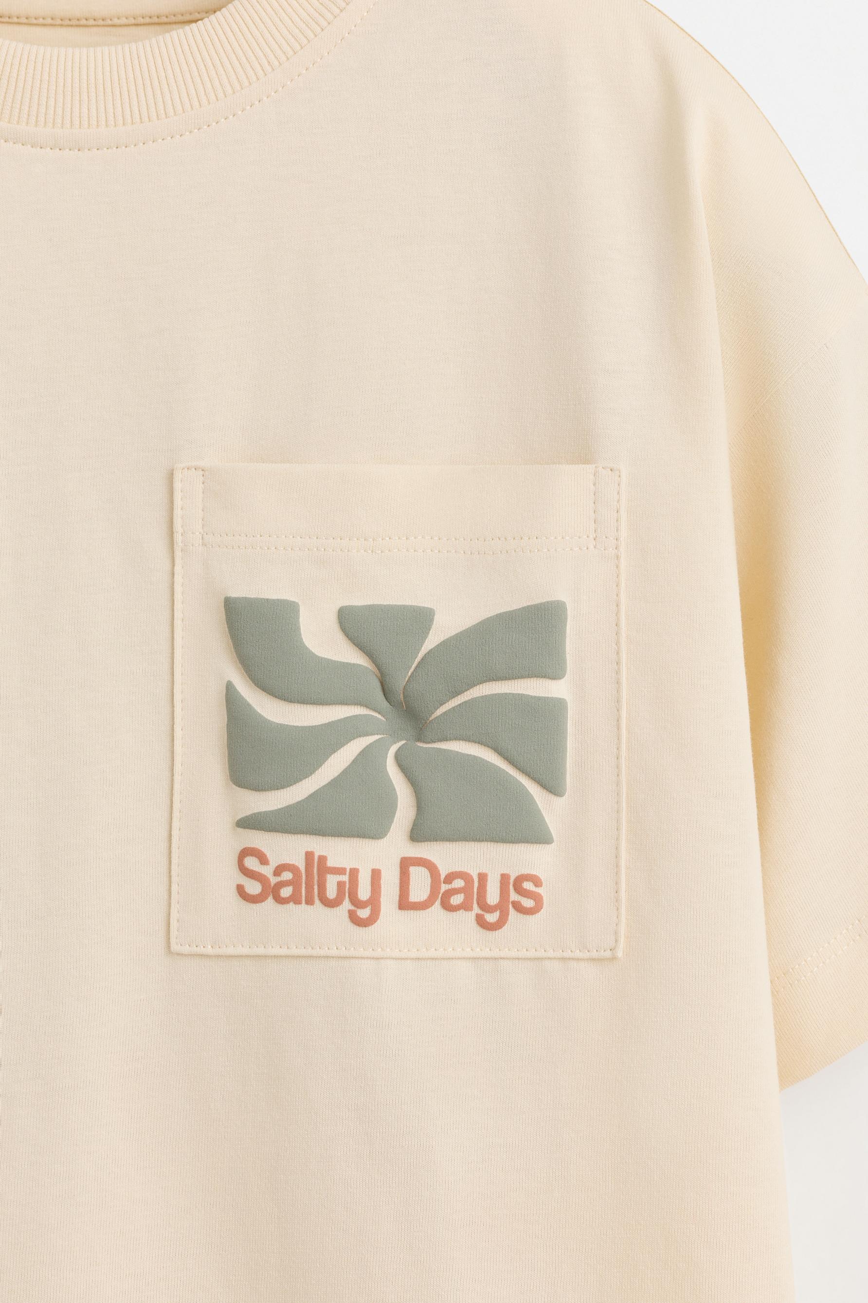 Printed T-shirt with pocket
