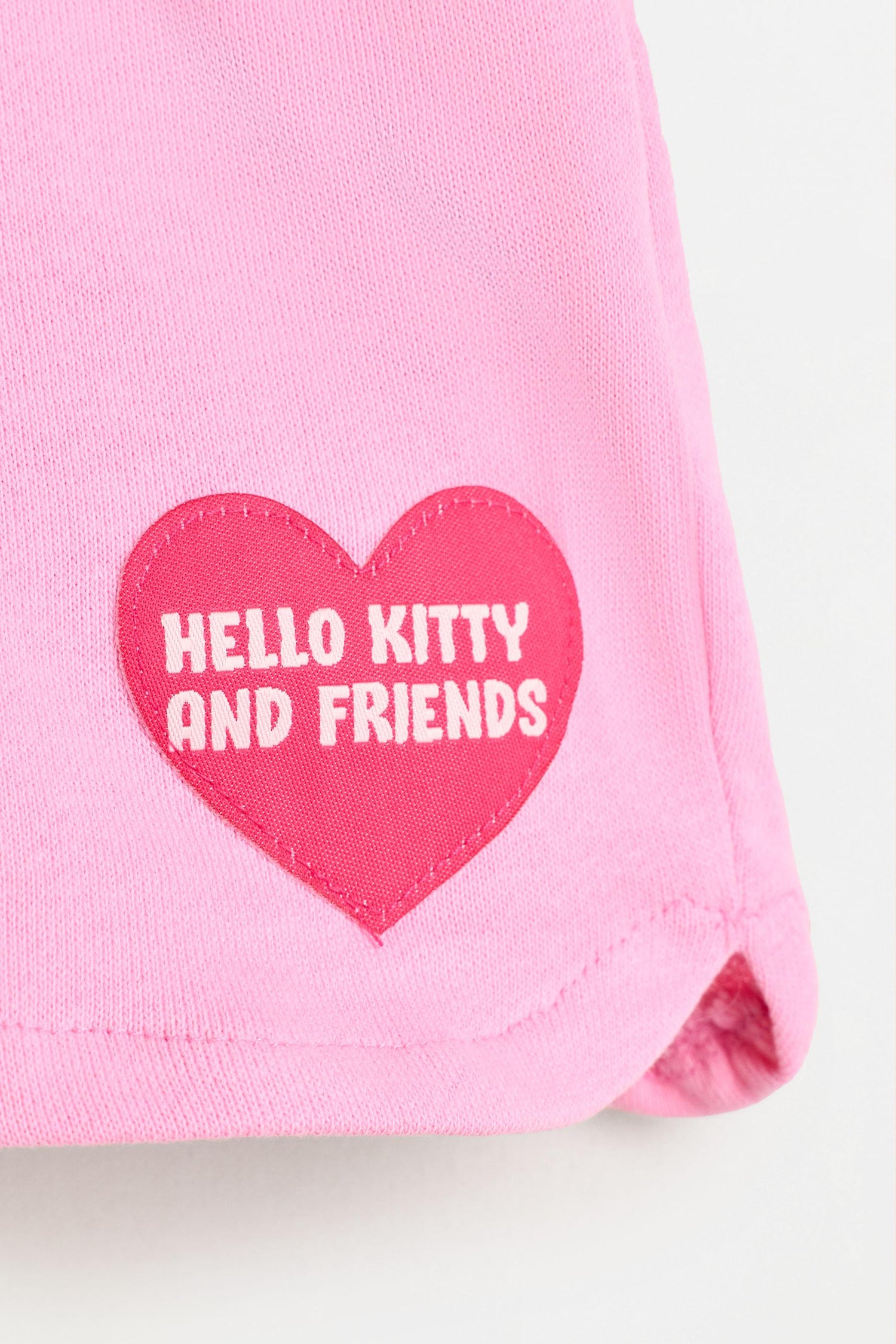 Hello Kitty ©SANRIO T-shirt and shorts set