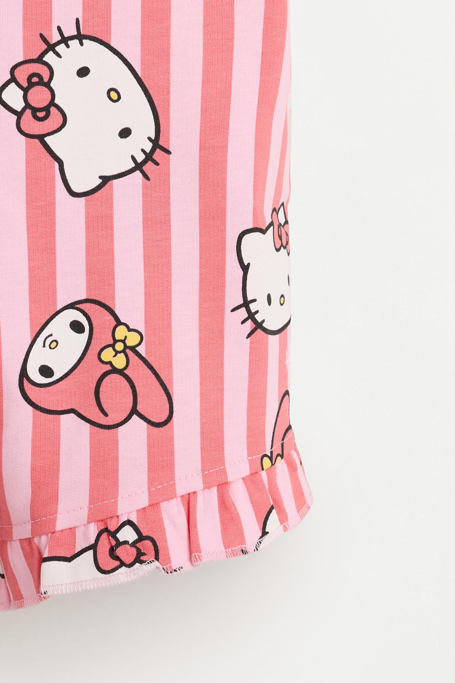 Hello Kitty ©SANRIO short romper