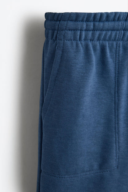 Basic plush Bermuda shorts