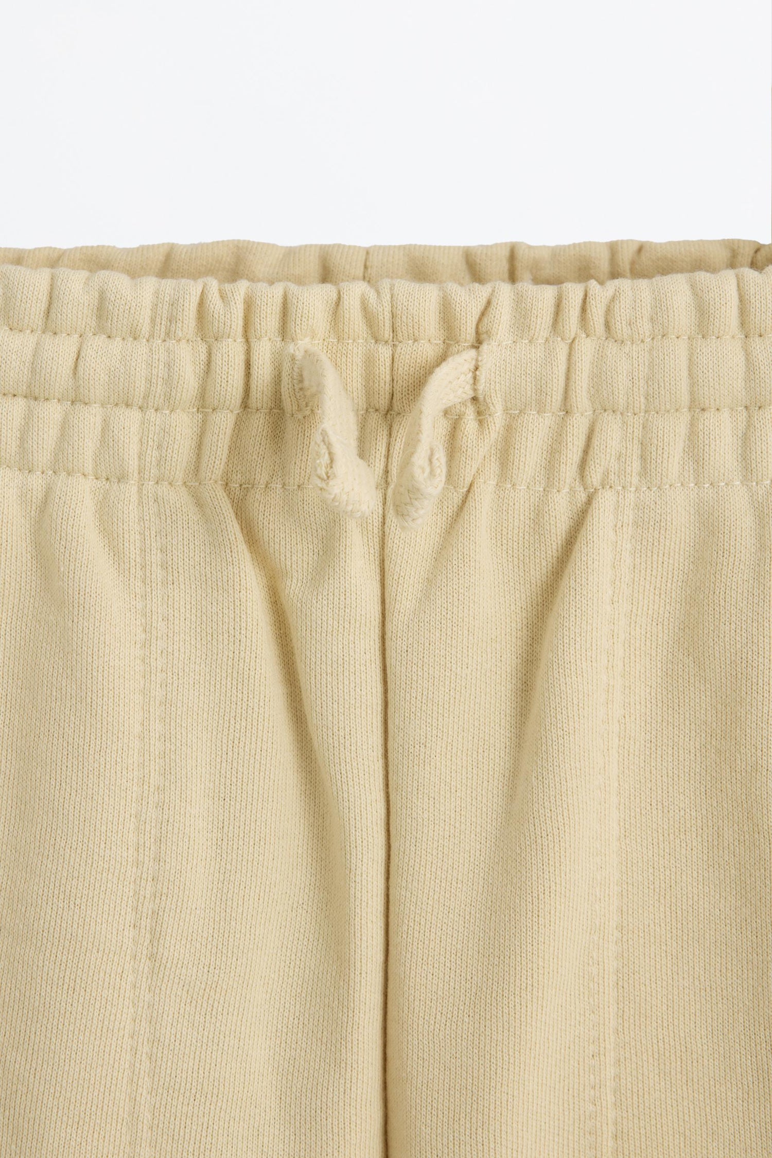 Basic plush Bermuda shorts