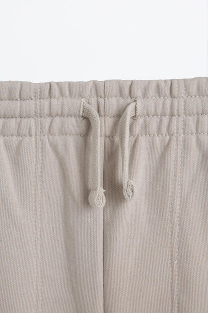 Basic plush Bermuda shorts