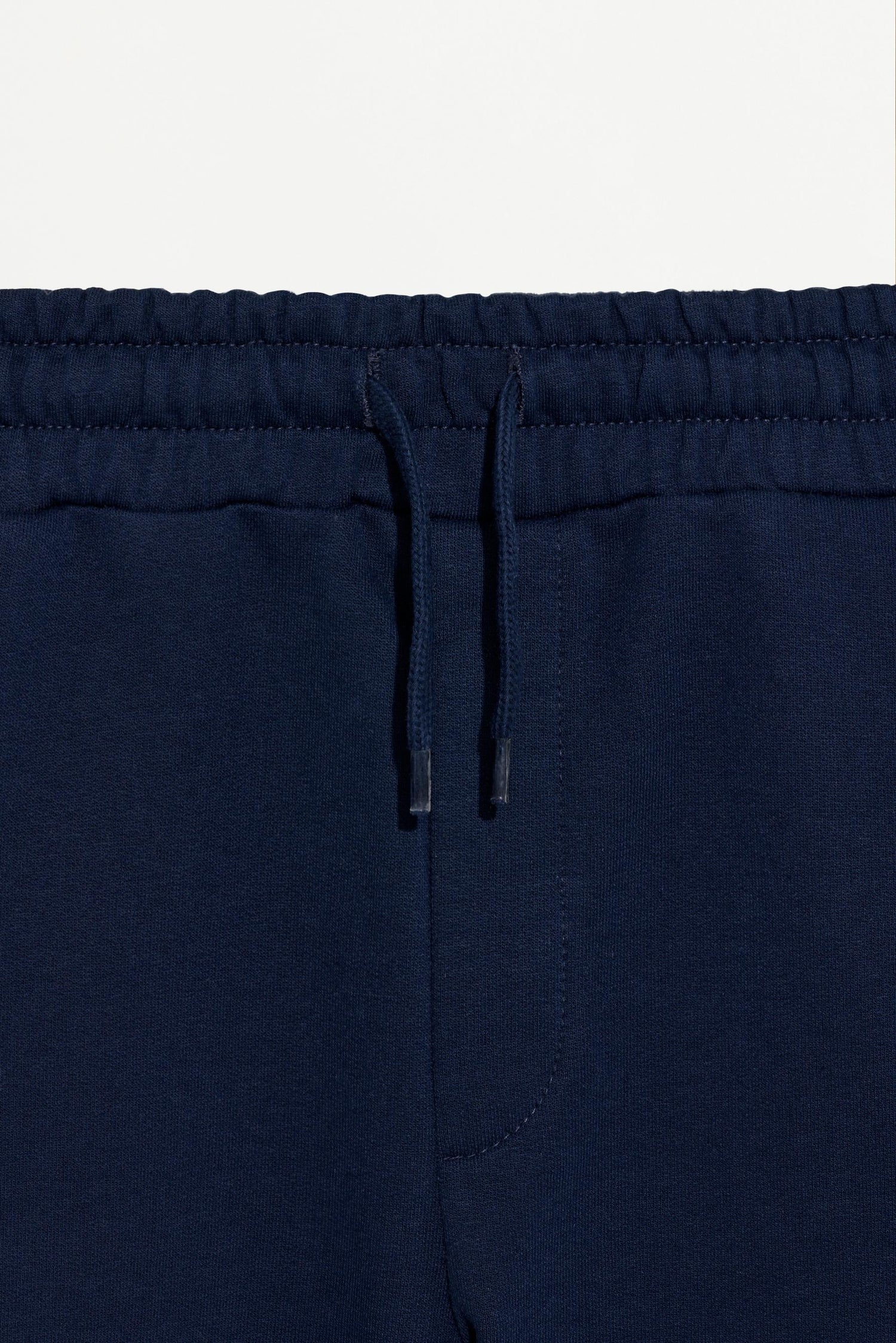 Plush Bermuda shorts with contrast stitching