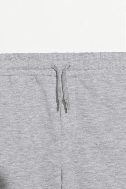 Plush Bermuda shorts with contrast stitching