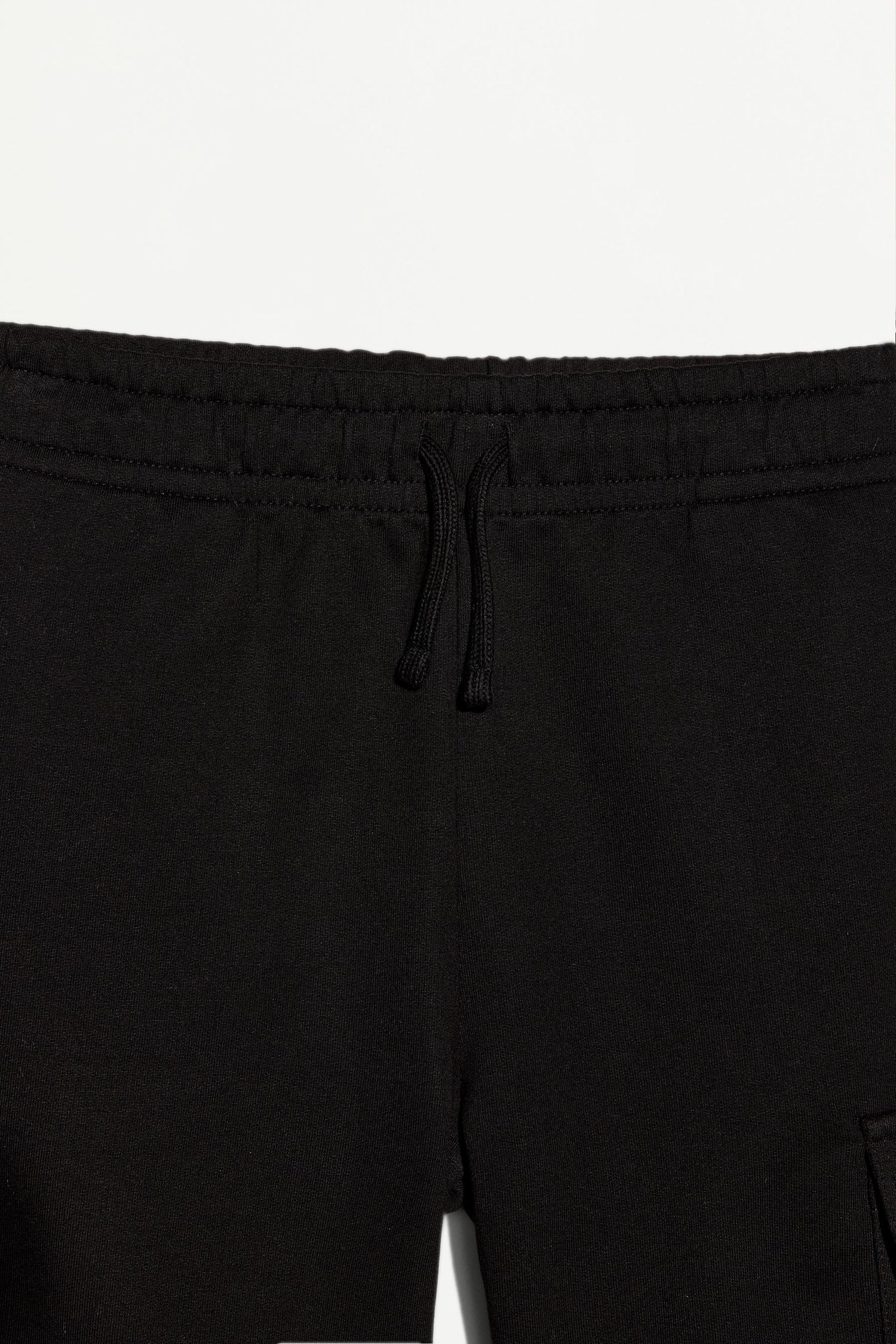 Plush cargo Bermuda shorts