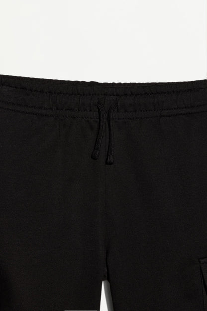 Plush cargo Bermuda shorts