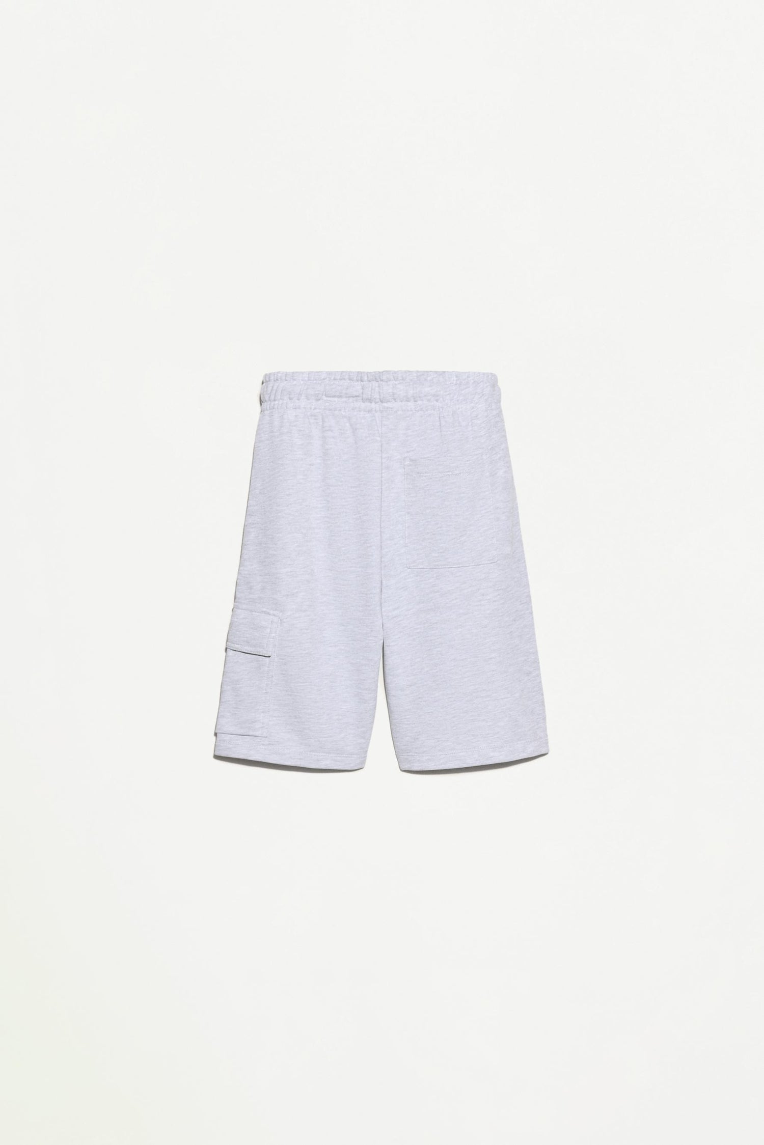Plush cargo Bermuda shorts