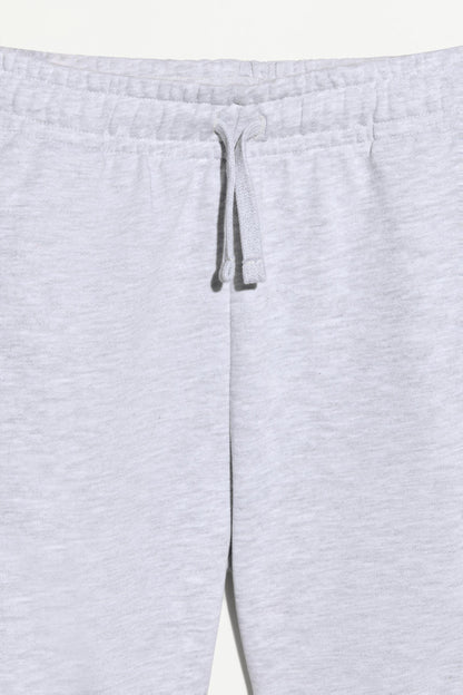Plush cargo Bermuda shorts