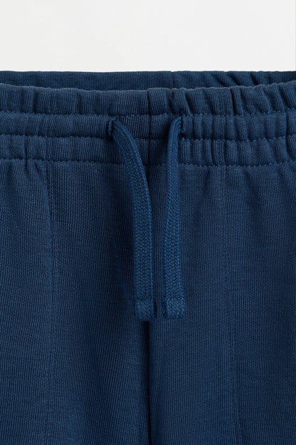 Basic plush Bermuda shorts