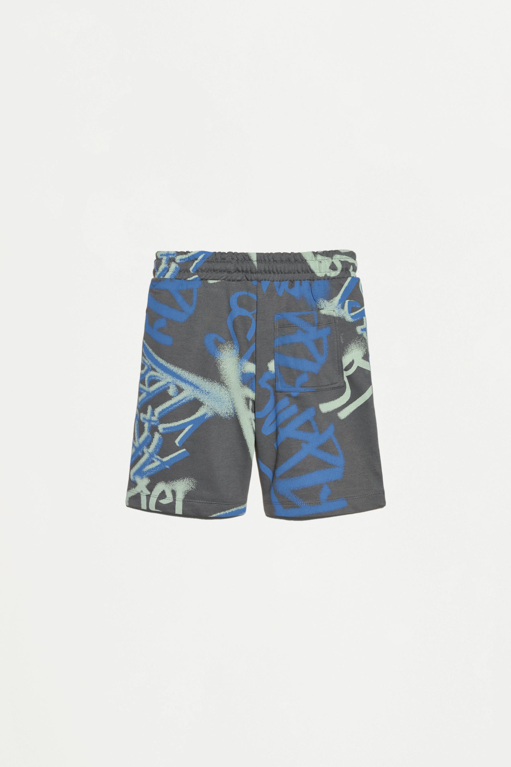 Graffiti print Bermuda shorts