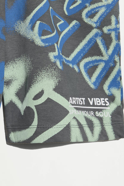 Graffiti print Bermuda shorts