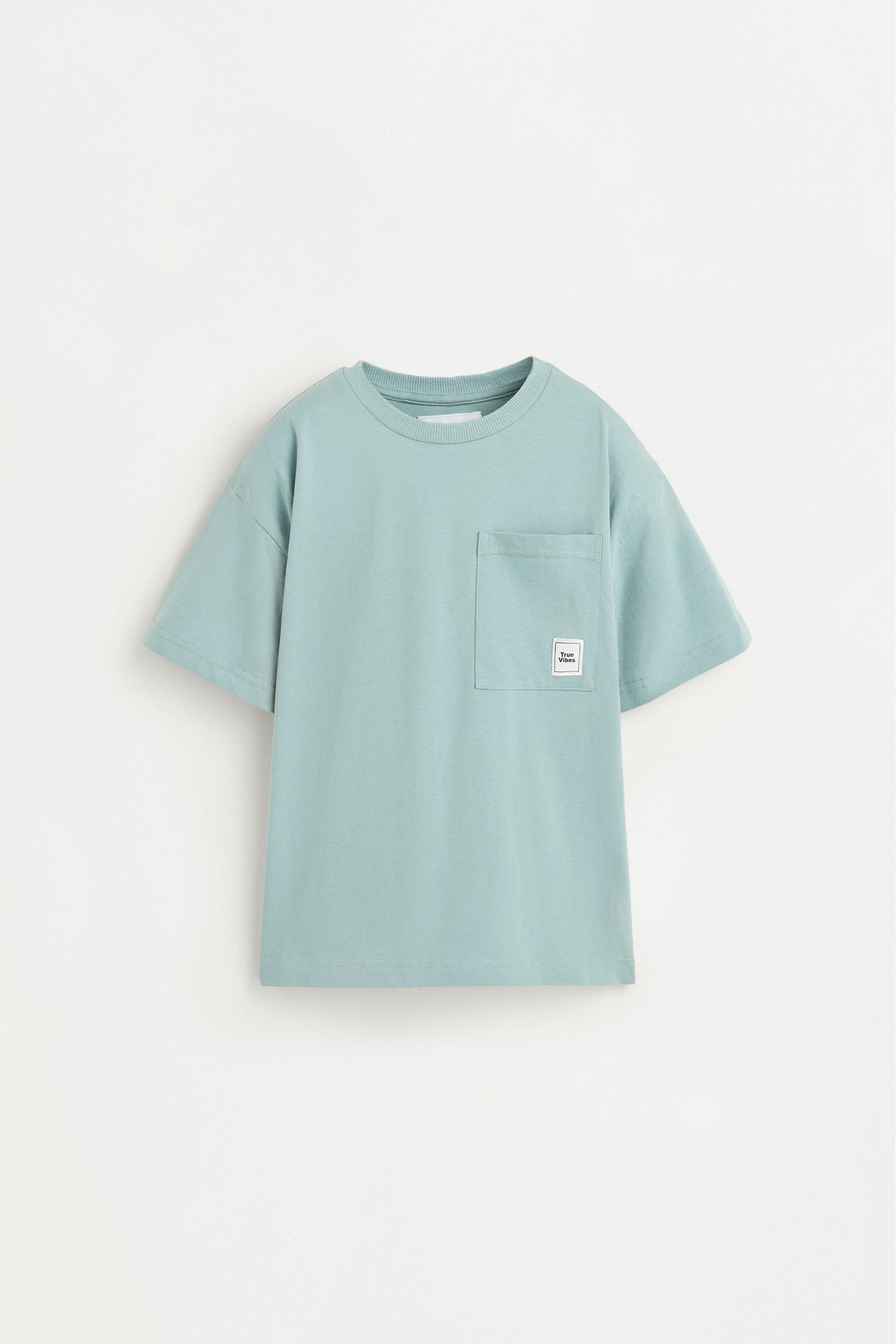 T-shirt and Bermuda shorts set