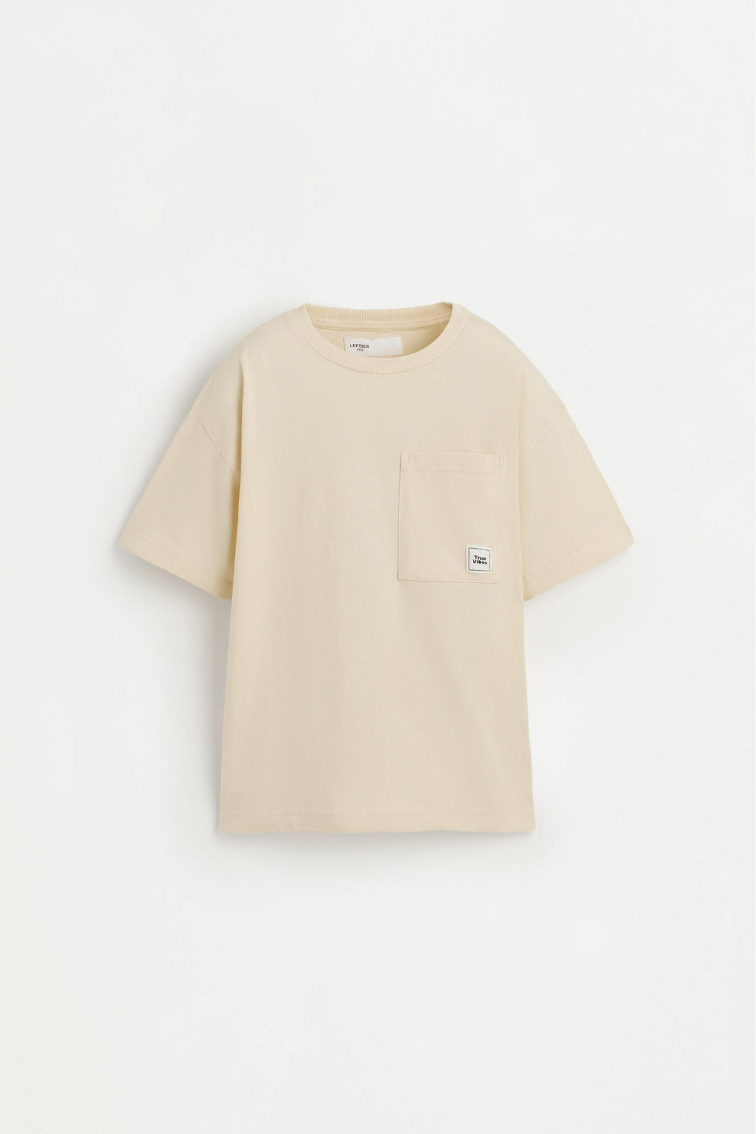 T-shirt and Bermuda shorts set
