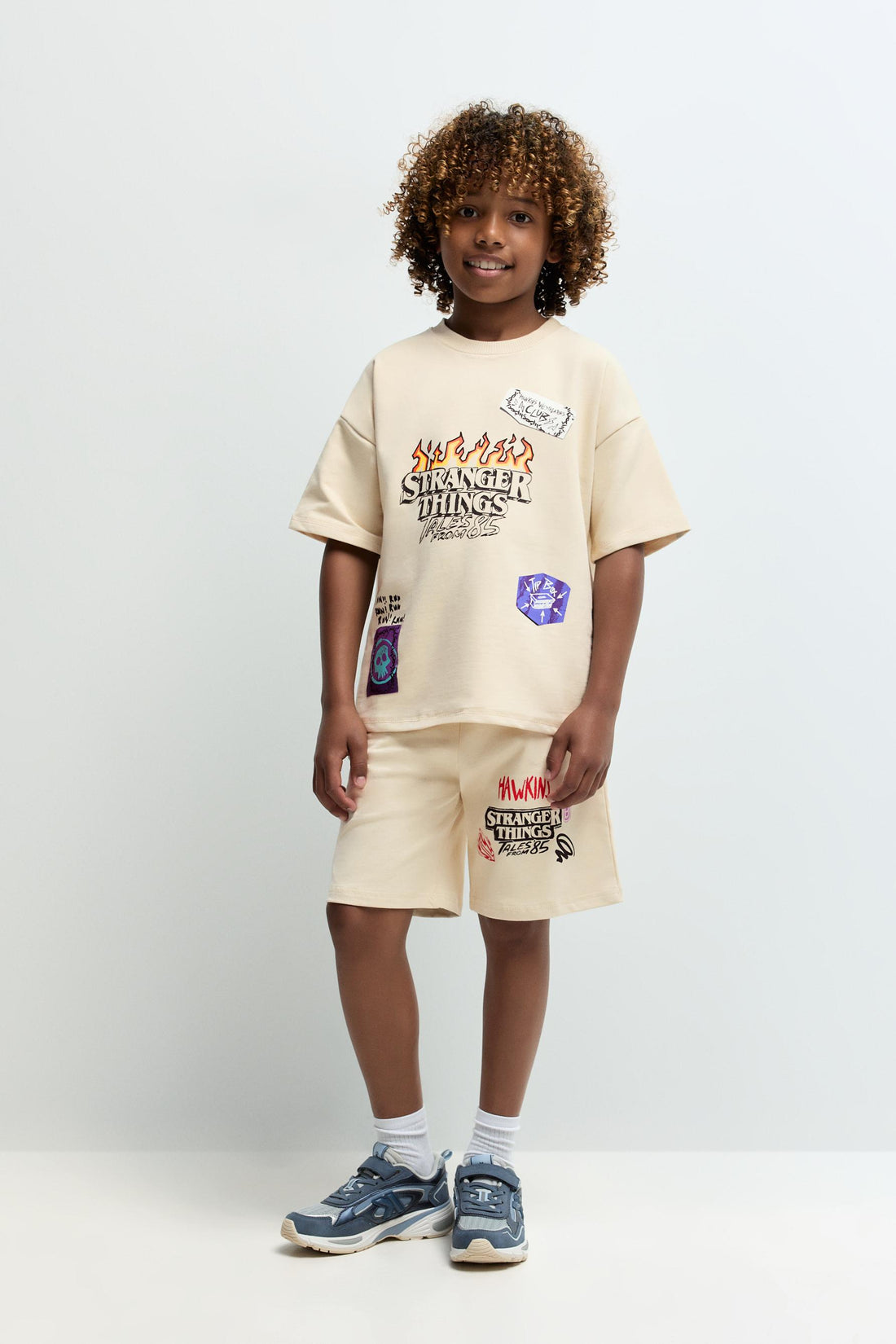 Stranger Things™/© Netflix jogger Bermuda shorts - SAND / 11-12 years