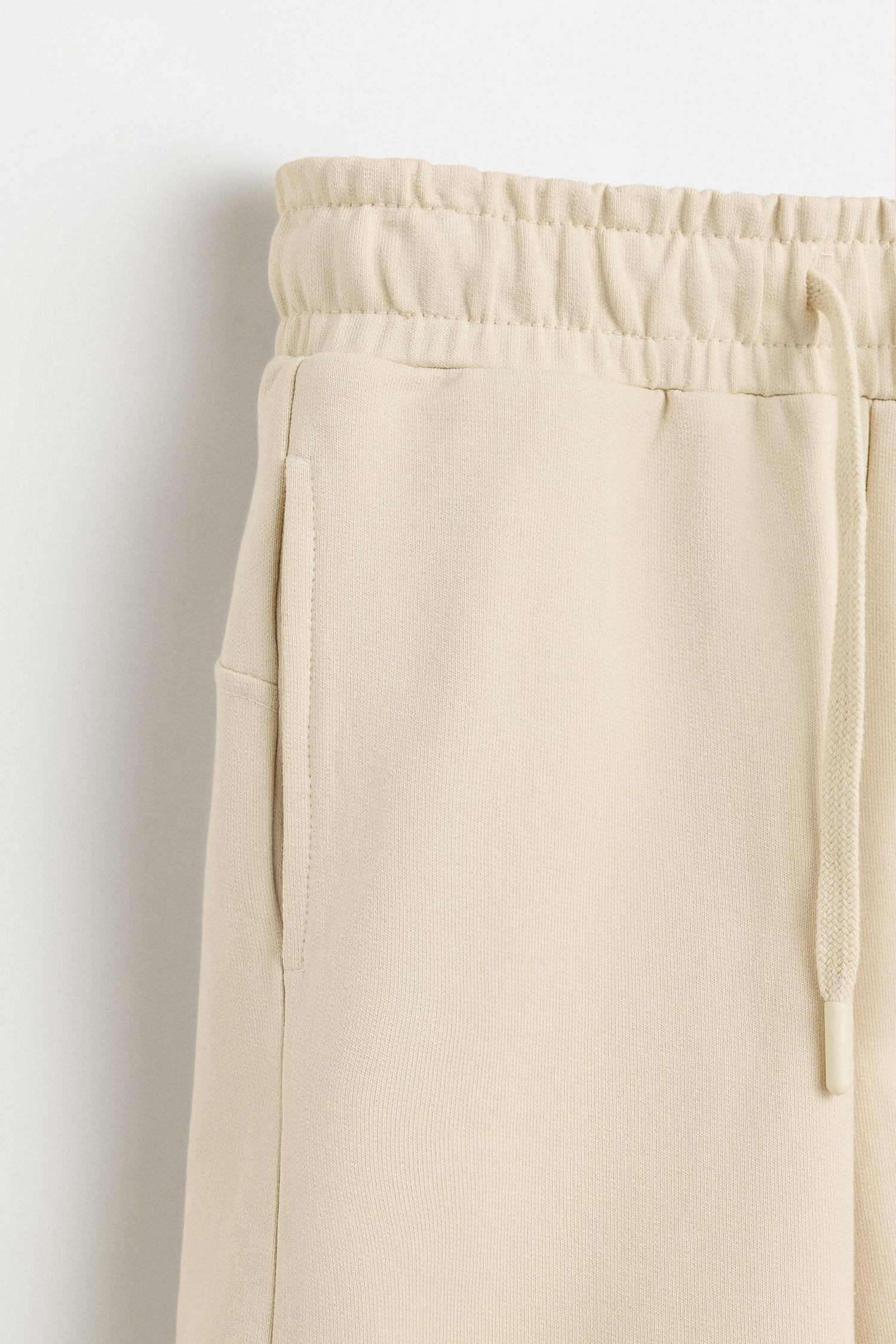 Stranger Things™/© Netflix jogger Bermuda shorts