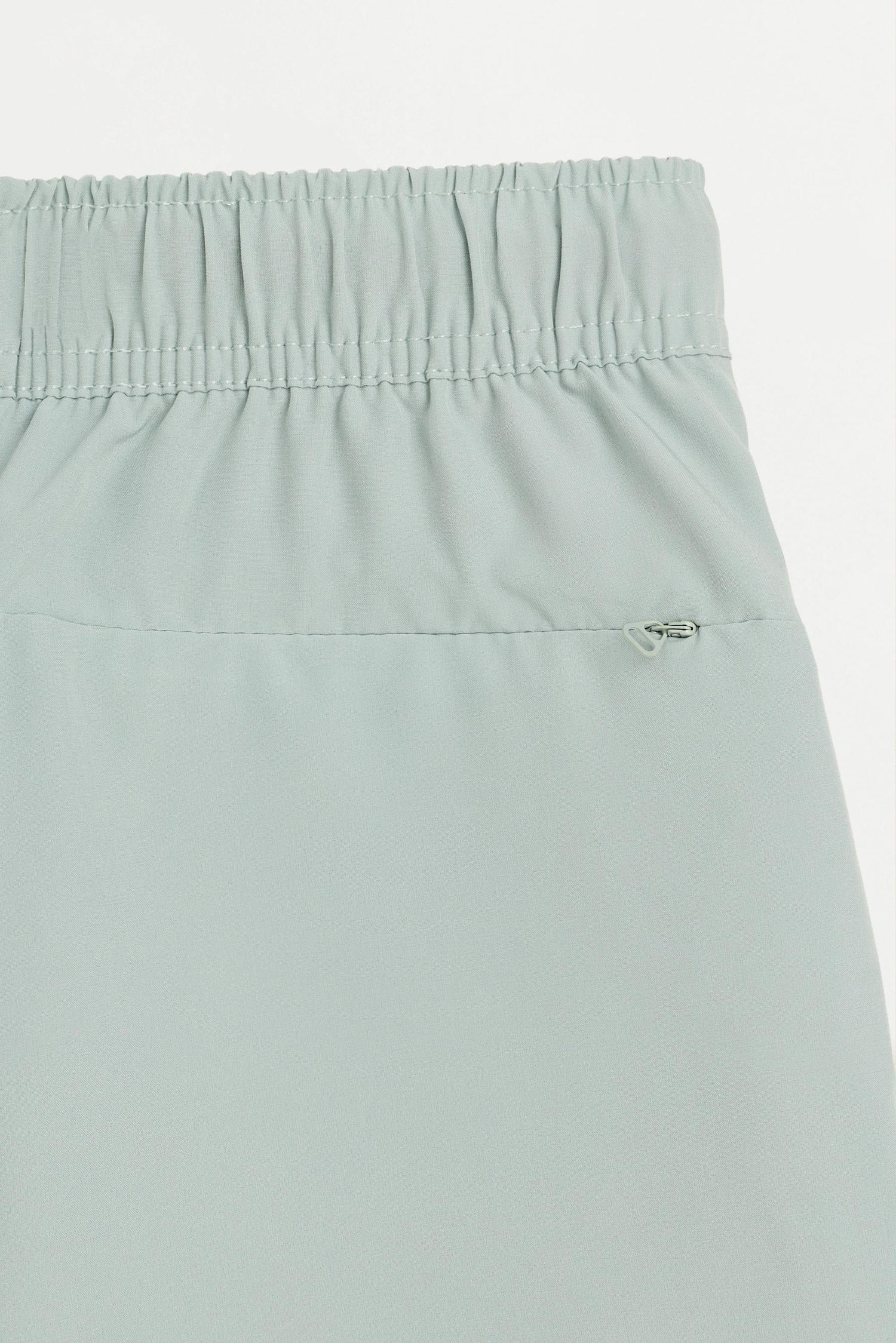 Bermuda sports shorts