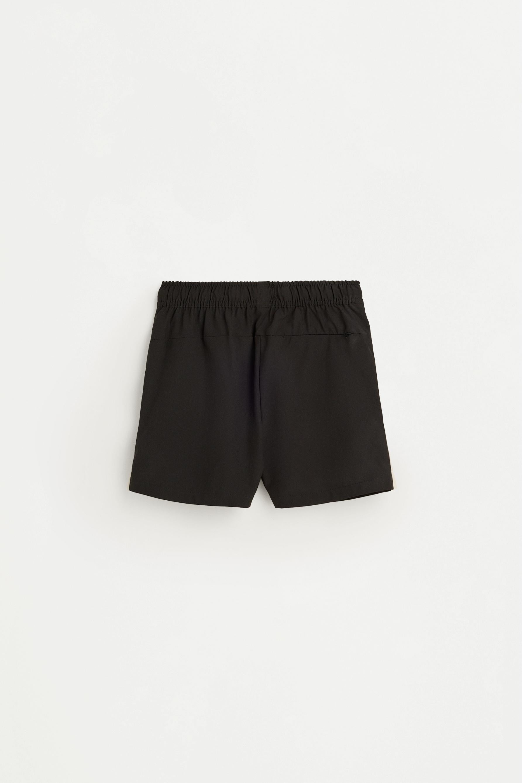 Bermuda sports shorts