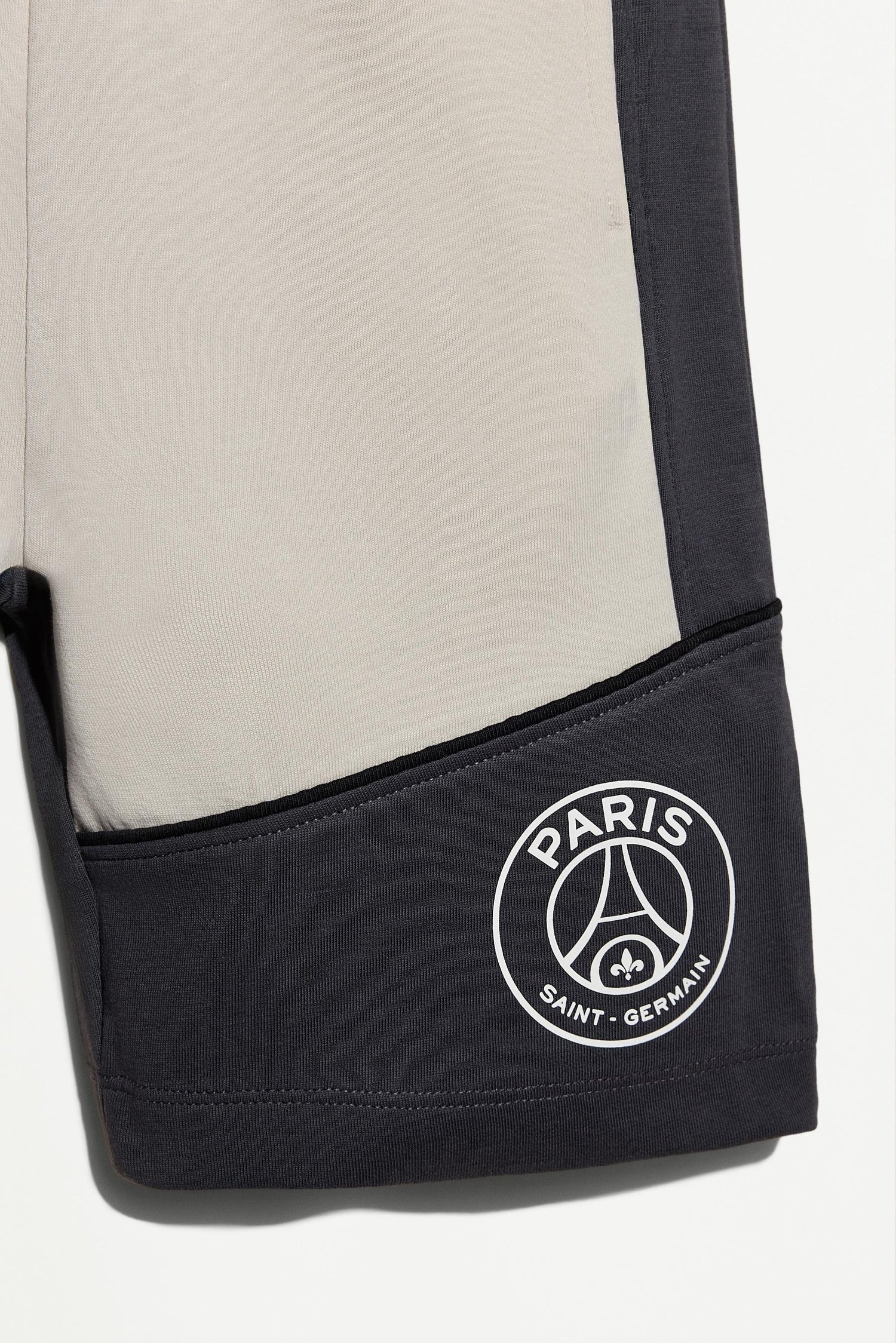 Paris Saint-Germain x Lefties color block jogger Bermuda shorts