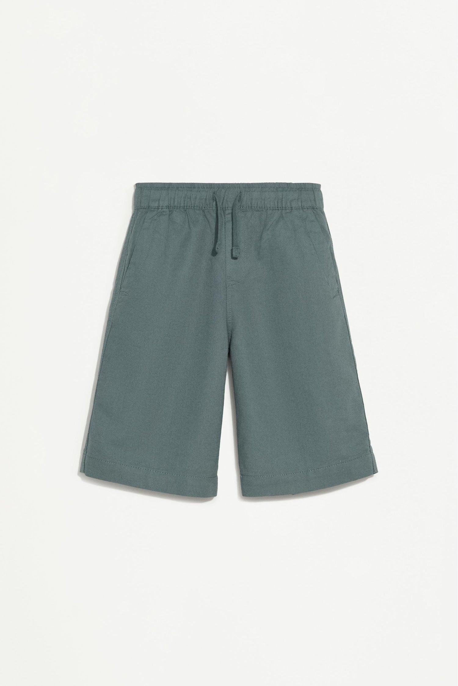 Rustic Bermuda shorts