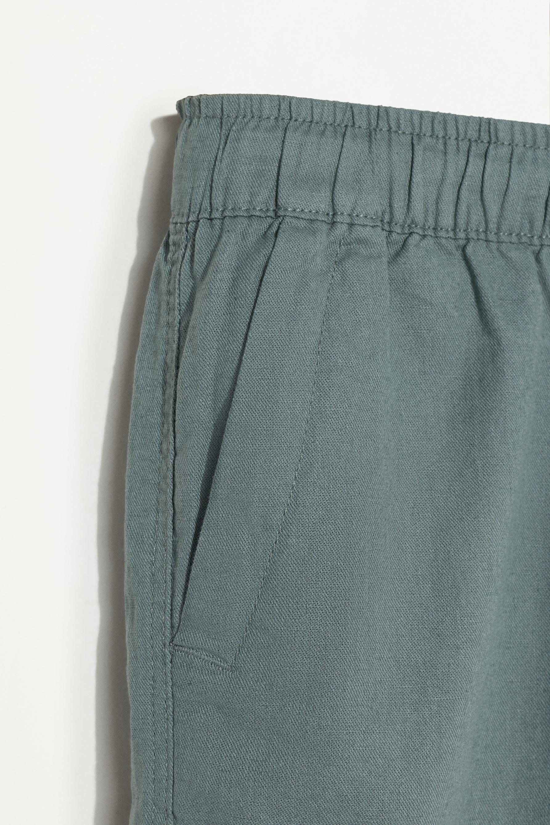 Rustic Bermuda shorts
