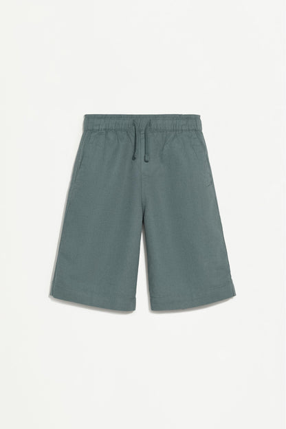 Rustic Bermuda shorts