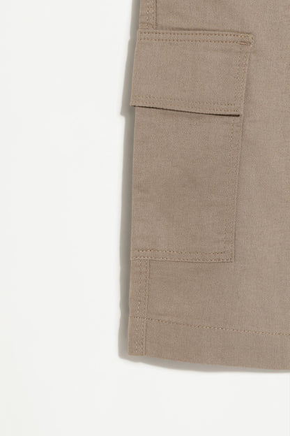 Rustic cargo Bermuda shorts
