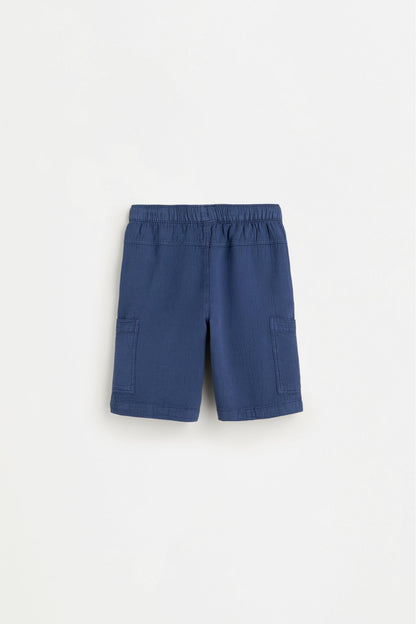 Crinkled cargo Bermuda shorts