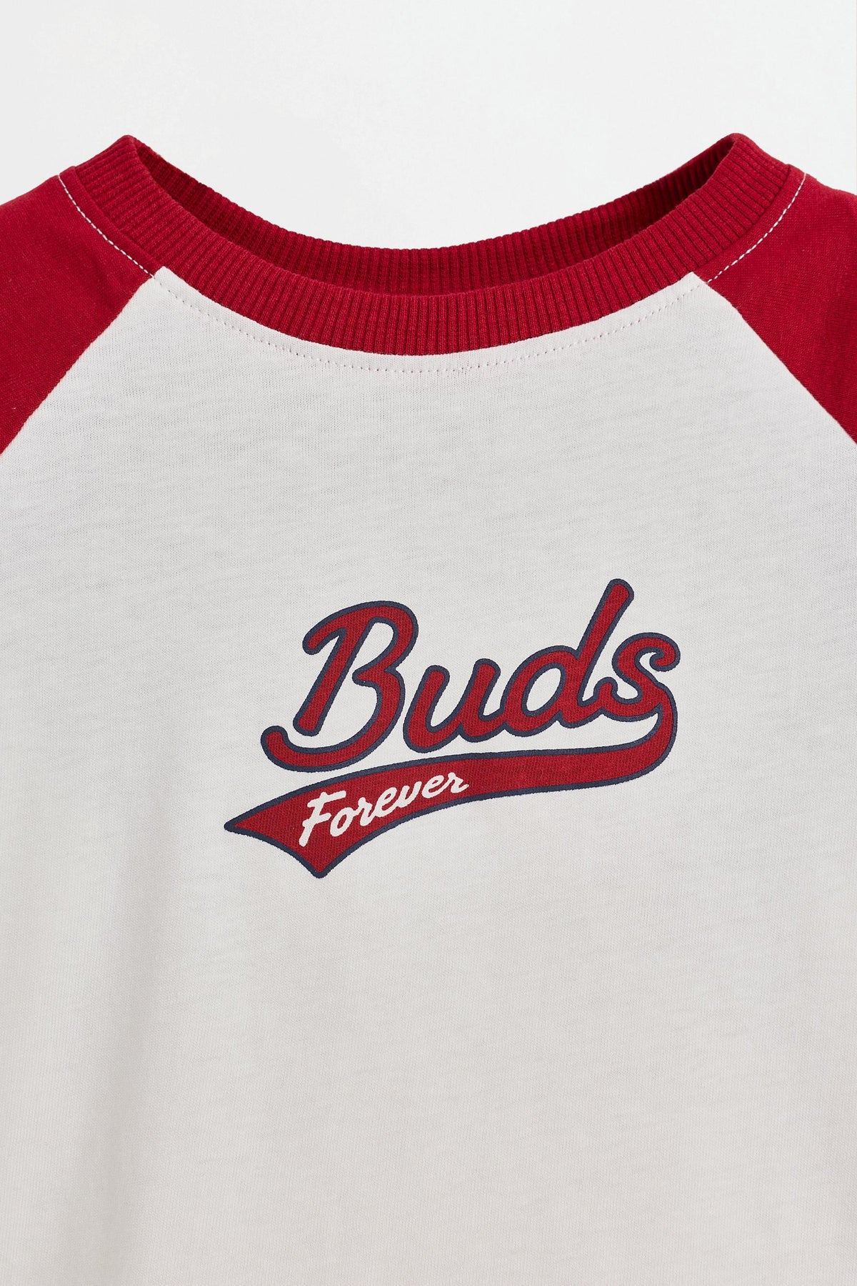 Text raglan sleeve T-shirt