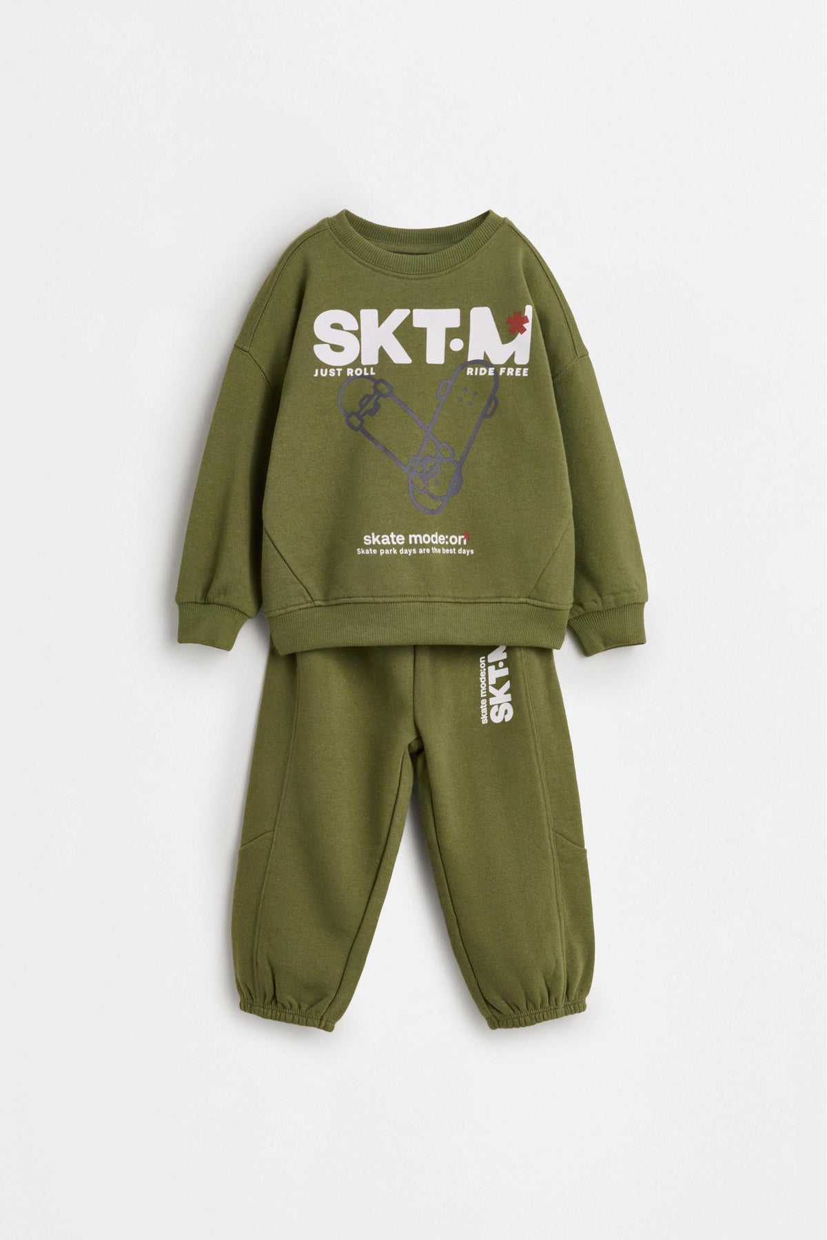 Plush sweatshirt and trousers set