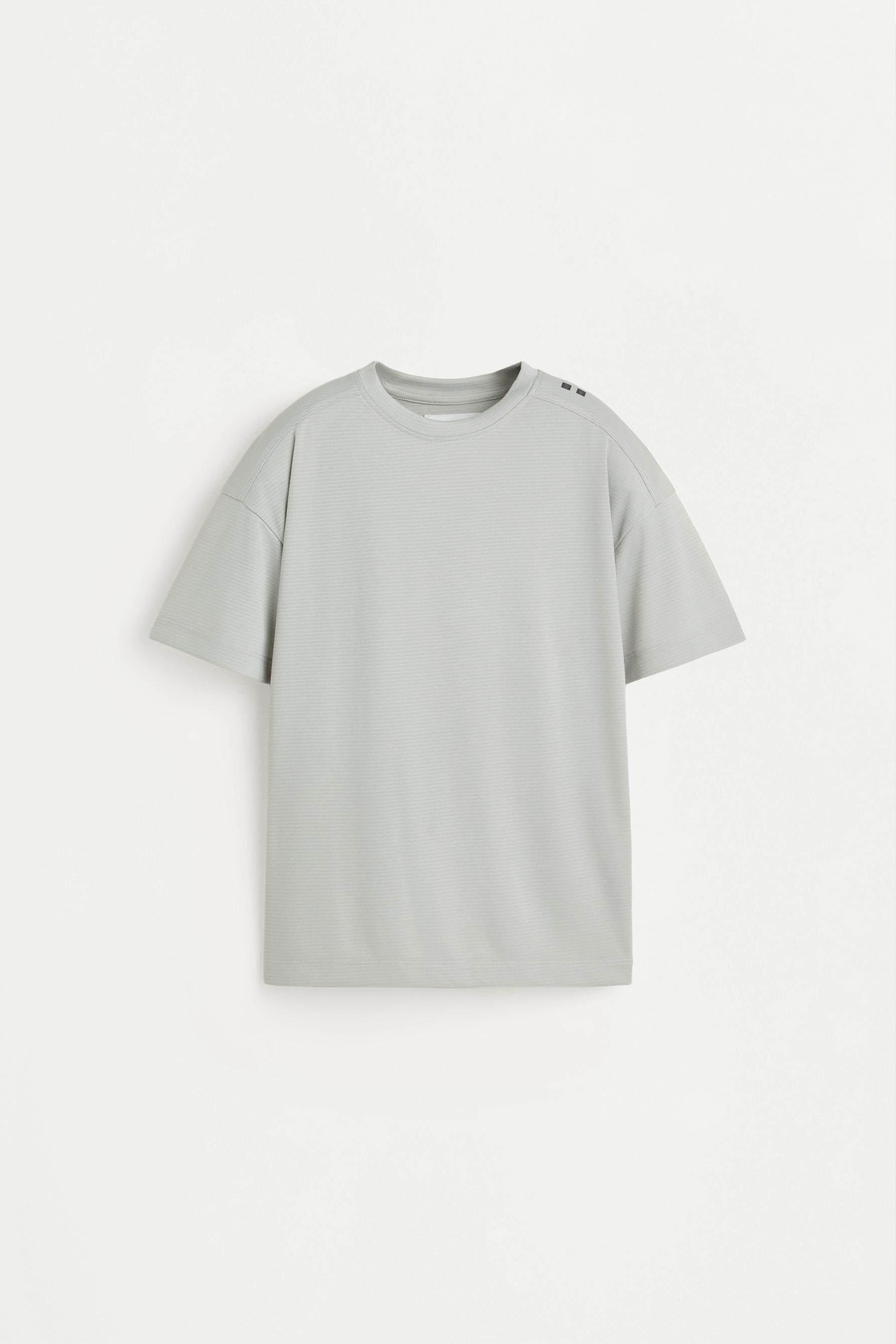 Sports T-shirt - PALE GREY / 11-12 years