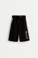 Side-stripe Bermuda shorts