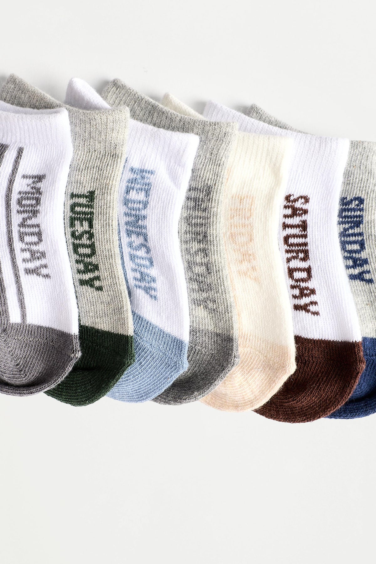 7-pack of days of the week short socks