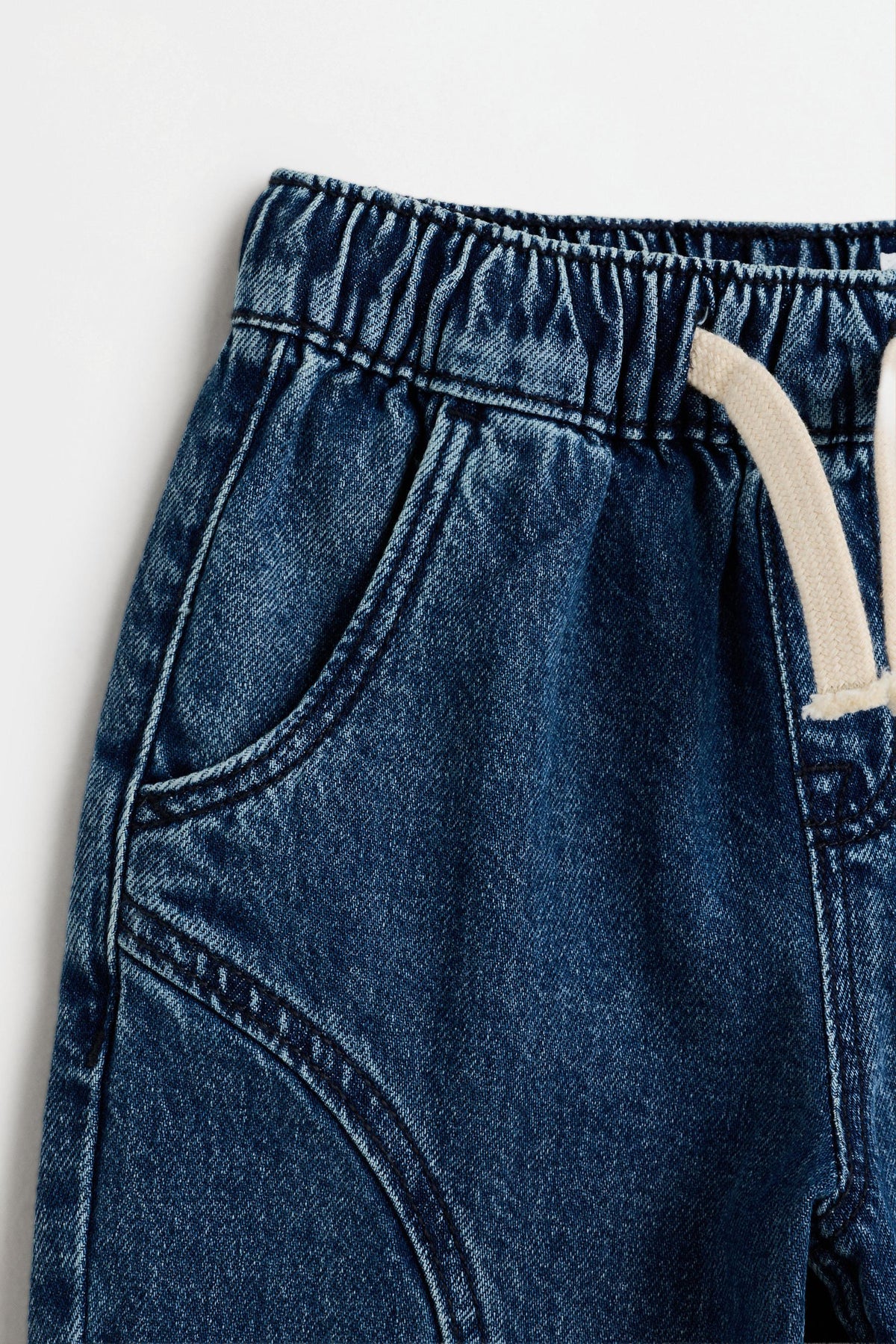 Barrel-leg jogger jeans