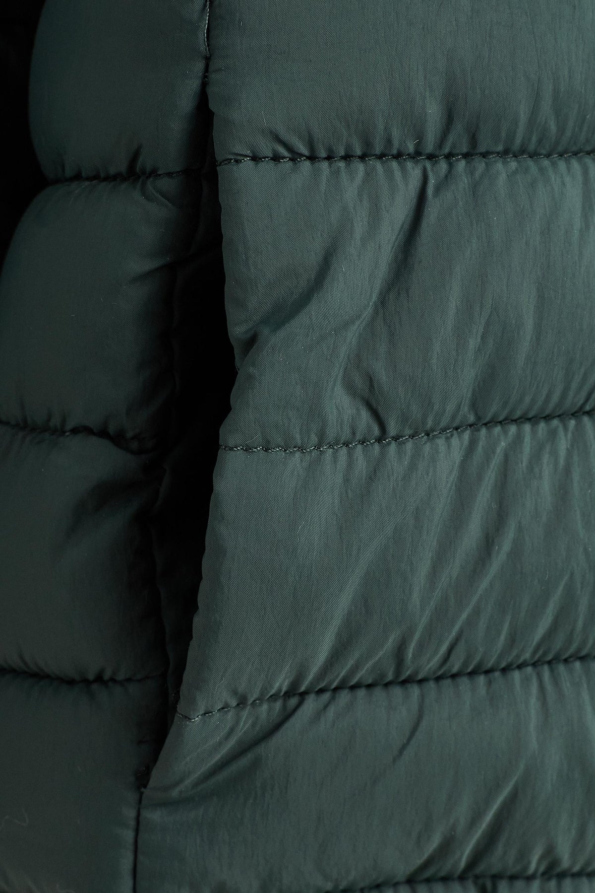 Lightweight quilted hooded jacket