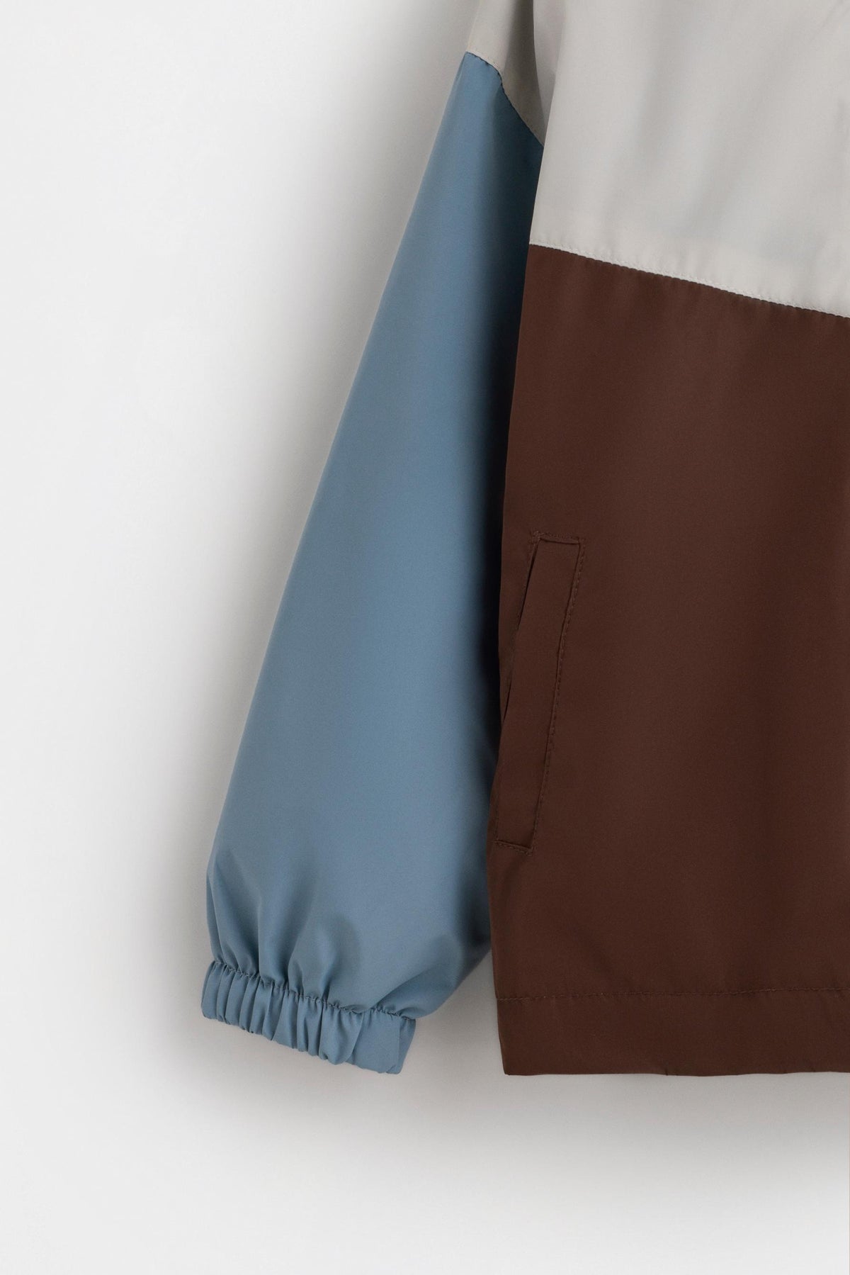 Color block windbreaker