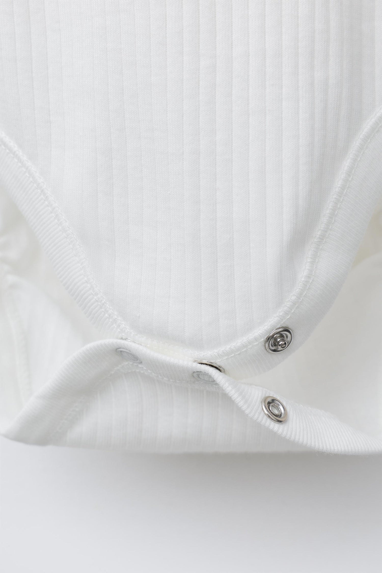 6 MONTHS-3 YEARS/ 3-PACK OF LONG SLEEVE BODYSUITS