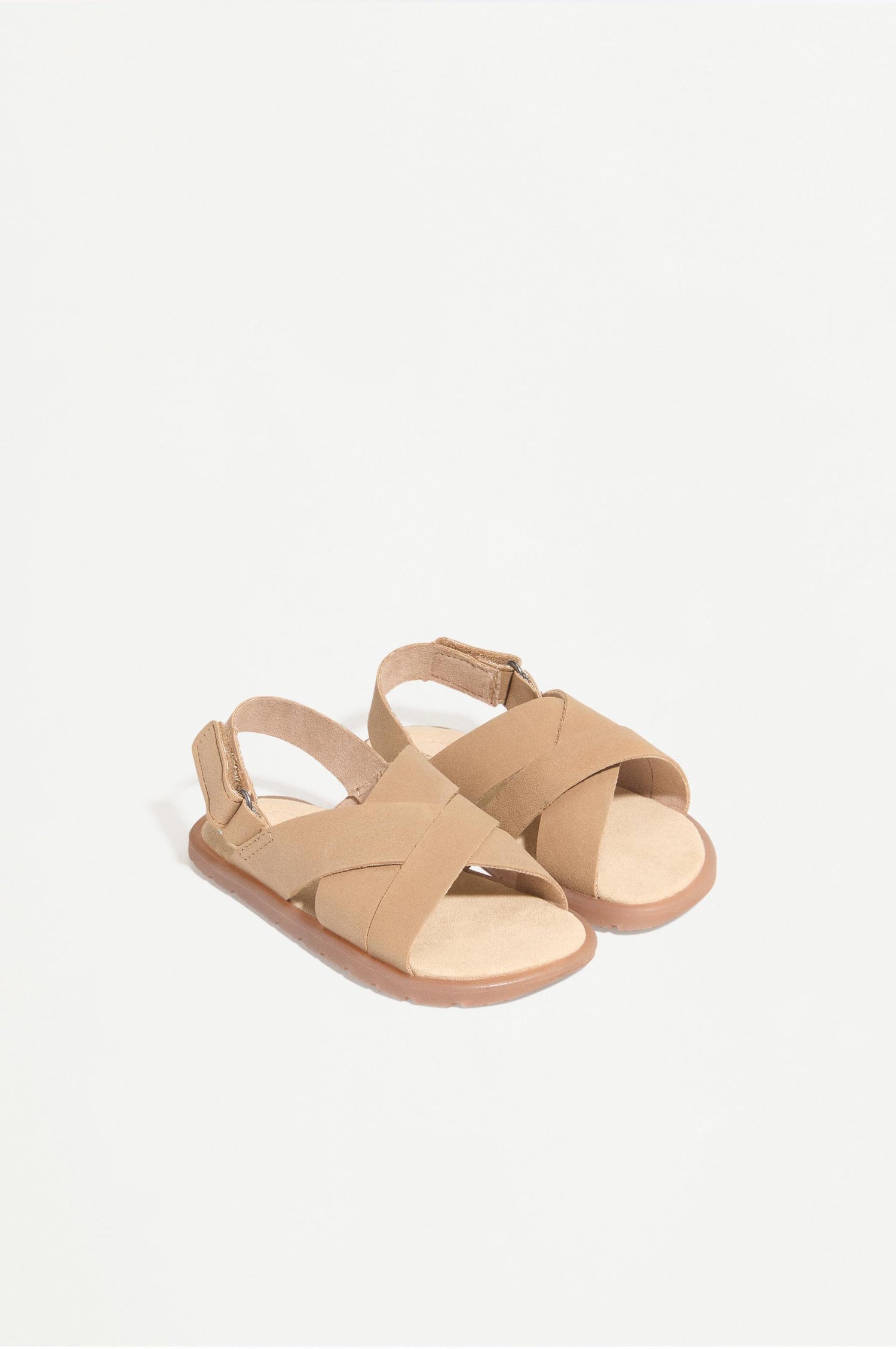 BAREFOOT STRAP SANDAL