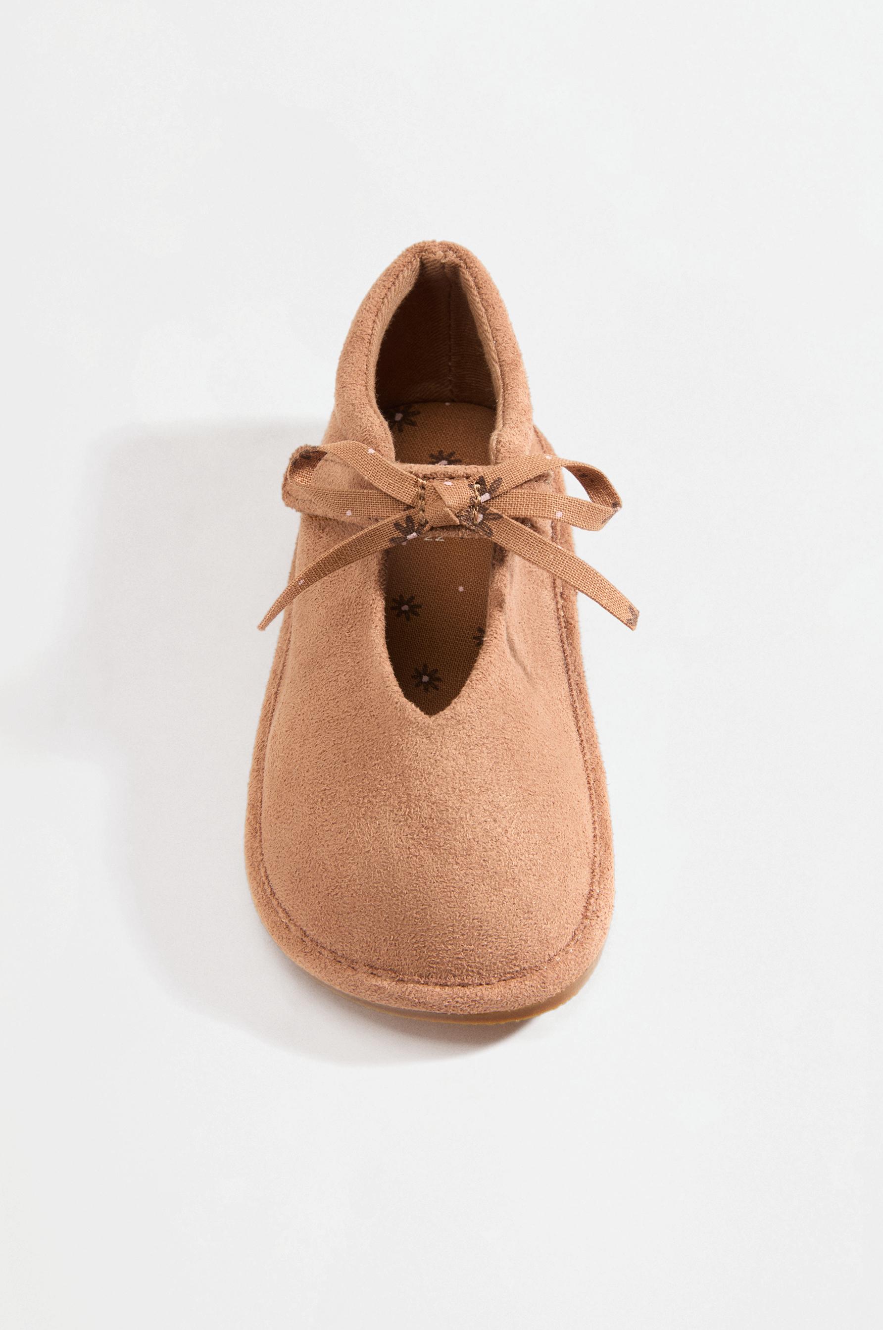 Barefoot bow ballet flats