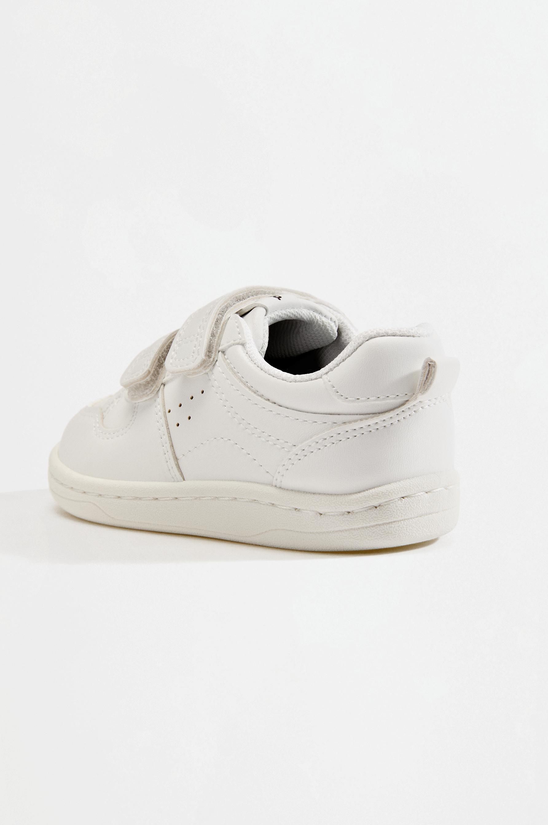 Barefoot sneakers