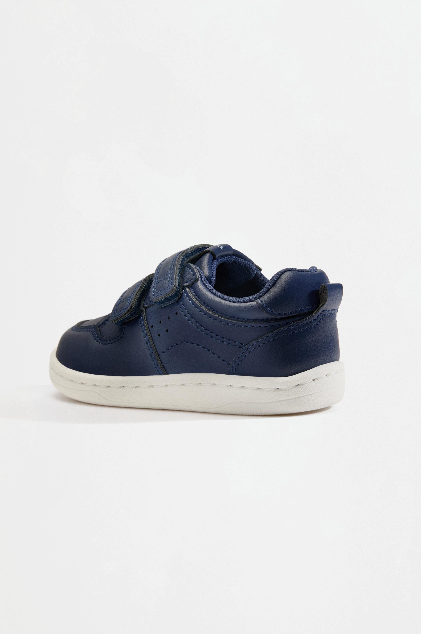 Barefoot sneakers