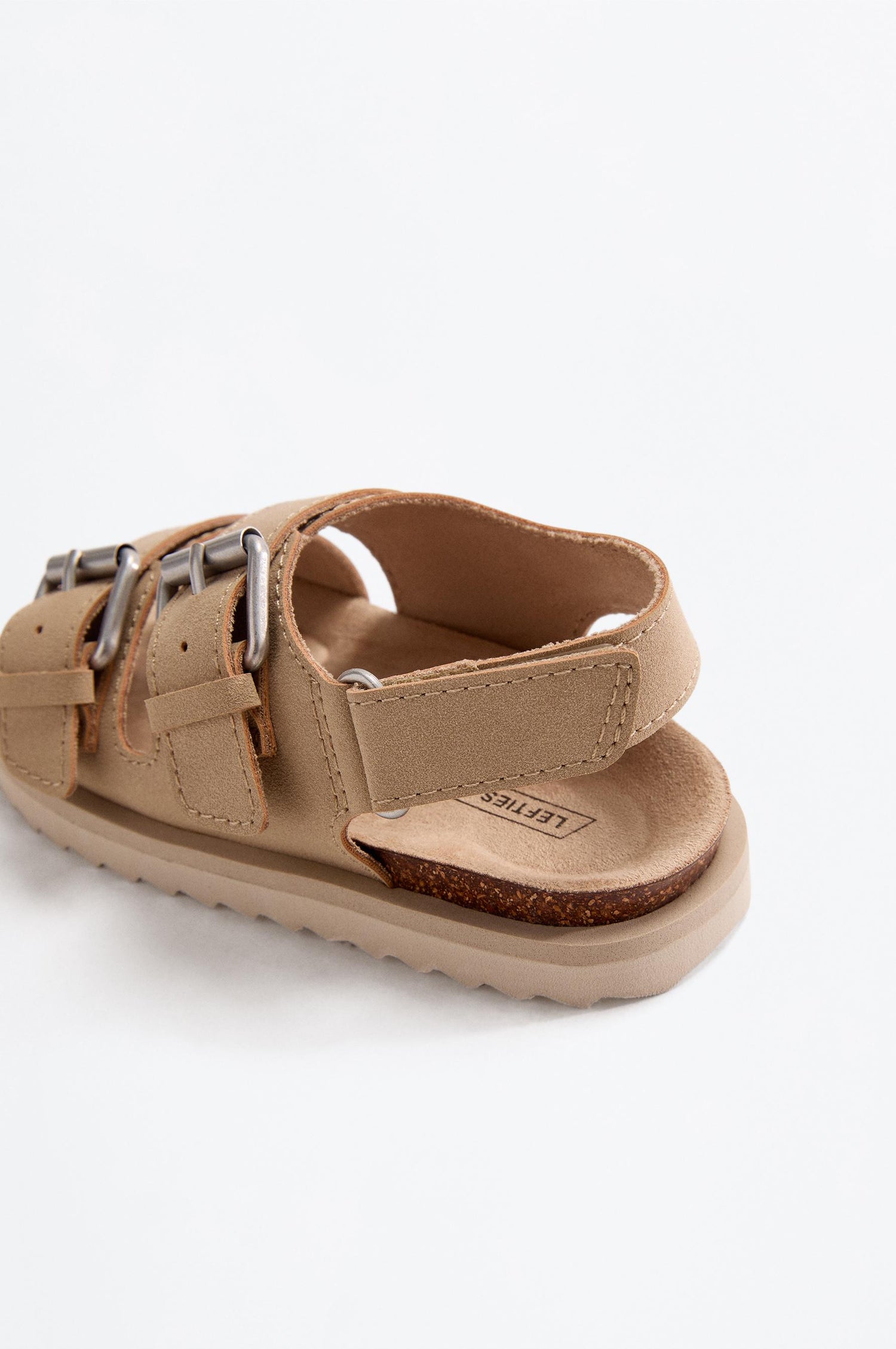 BUCKLE SANDALS