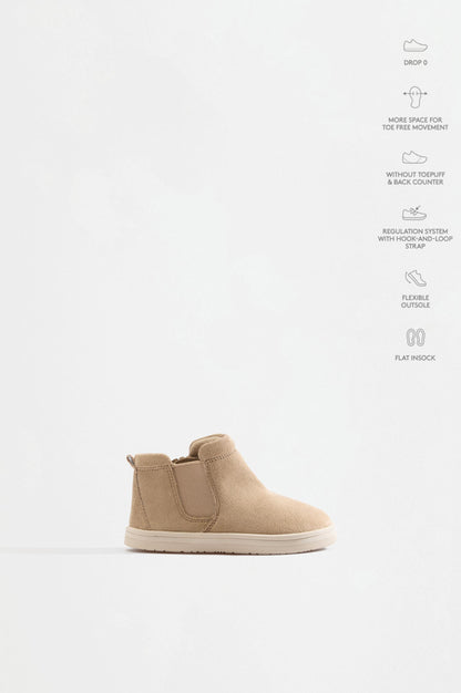 Casual barefoot Chelsea boots
