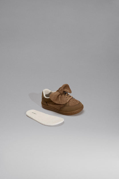 Barefoot bow slippers